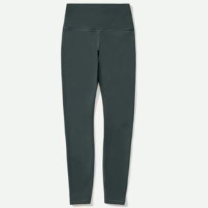 Everlane Perform Legging Size Medium in Pine NWT